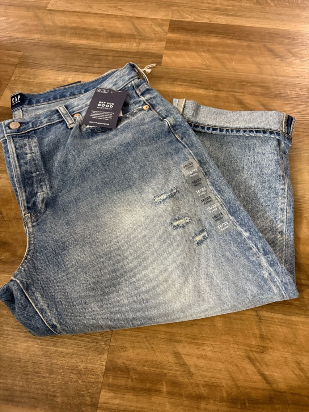 GAP Women's Light Blue Relaxed Distressed Jeans - Picture 2 of 3